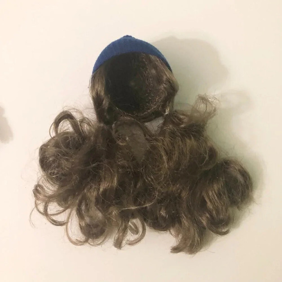 Liv Doll Katie with Brunette Wig with  Hat Articulated Doll - Picture 16 of 16